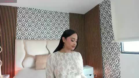 BELLA online show from May 20, 12:22 pm