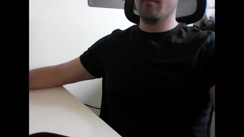 beenee3 online show from April 17, 7:22 am