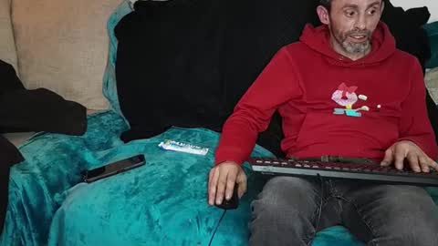 begbestuk online show from April 12, 12:26 am