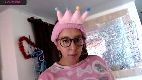 Snapshot of bekkasquirt chatting on December 31, 2:47 pm bekkasquirt online show from December 31, 2:47 pm