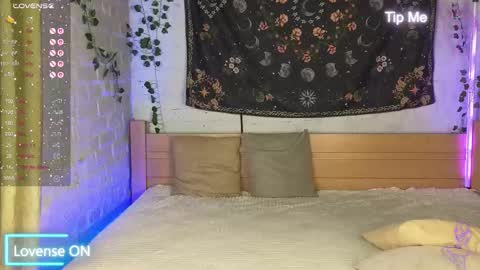 Snapshot of bekky_hammon chatting on October 15, 3:17 am Bekky online show from October 15, 3:17 am