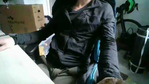 Snapshot of bel7ebite chatting on December 6, 9:32 am bel7ebite online show from December 6, 9:32 am