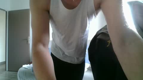 Snapshot of bel7ebite chatting on January 29, 10:58 am bel7ebite online show from January 29, 10:58 am