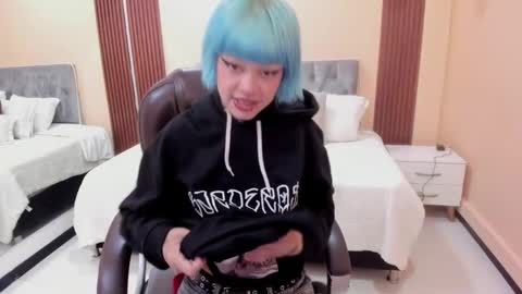 Snapshot of bela_craxkerr chatting on June 5, 12:55 pm Bela online show from June 5, 12:55 pm