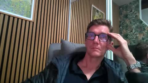 SexFriendFrance online show from March 25, 6:25 pm