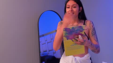 Snapshot of belanny_ chatting on June 24, 4:33 am Bella online show from June 24, 4:33 am