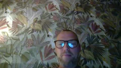 Snapshot of belgianordenary chatting on December 16, 10:24 pm belgianordenary online show from December 16, 10:24 pm