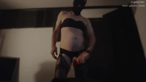 Dee Belinda X online show from January 2, 5:35 am