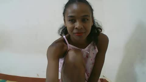 bella193969 online show from March 6, 10:34 am