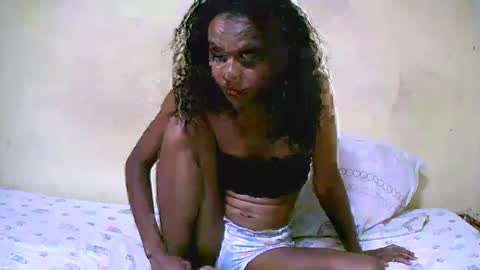 bella193999 online show from December 19, 8:23 am