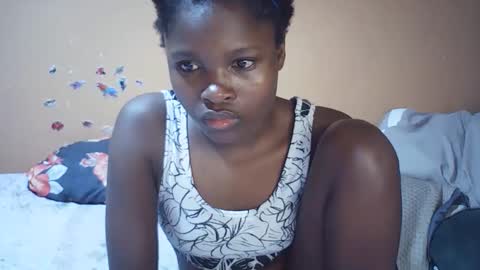 Bella online show from November 28, 2:03 am