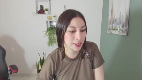 Snapshot of bella_99x chatting on January 24, 12:41 pm Bel 3 online show from January 24, 12:41 pm