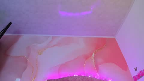 Melanie  online show from December 30, 10:01 pm