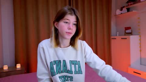 Bella online show from November 8, 3:01 pm