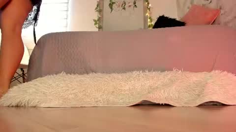 Snapshot of bella_desi chatting on July 19, 1:15 pm Dessi online show from July 19, 1:15 pm