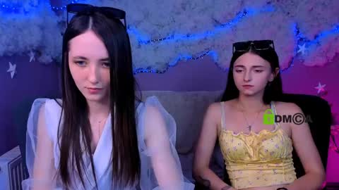 Snapshot of bella_dorn chatting on June 1, 7:26 pm Bella online show from June 1, 7:26 pm