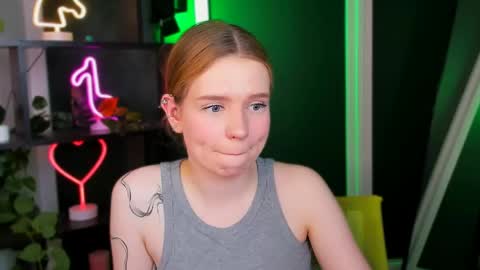 Bella online show from April 16, 7:03 pm