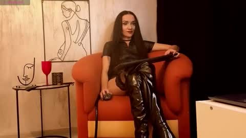 bella_harper777 online show from March 5, 9:11 pm