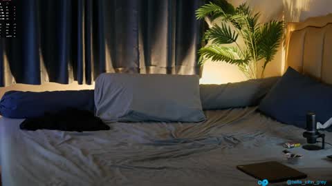     online show from April 7, 2:17 pm