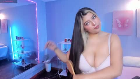  Bella  online show from February 25, 3:49 am