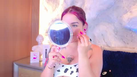  BELLA  online show from May 19, 10:05 pm