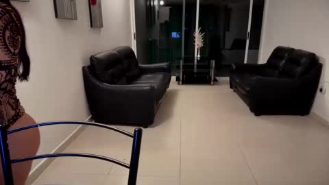 bella_pari online show from December 24, 6:00 am