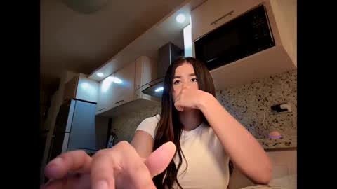 bella_pari online show from December 28, 5:23 am