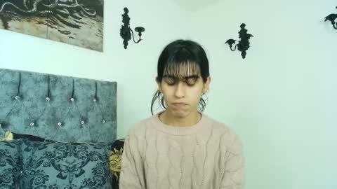 Bella online show from January 18, 10:57 pm