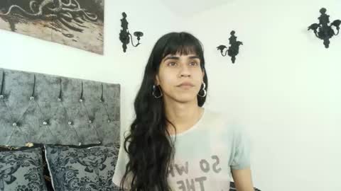 Bella online show from March 22, 8:12 pm