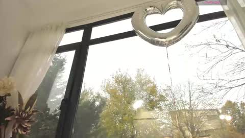 bella_posh online show from November 18, 6:18 am