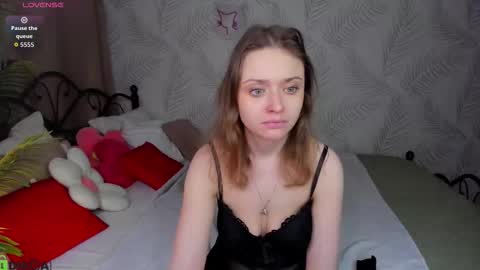 Linda Bella online show from March 7, 1:24 am