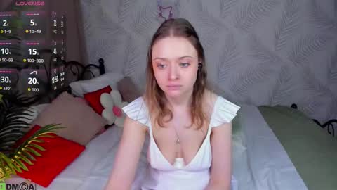 Linda Bella online show from March 15, 1:22 am