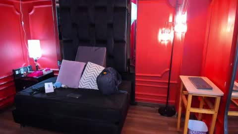 Bella Riviera online show from April 4, 5:21 pm