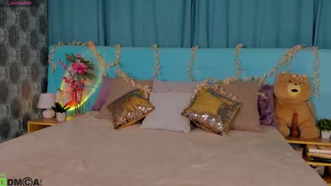 Bella online show from October 27, 12:04 am