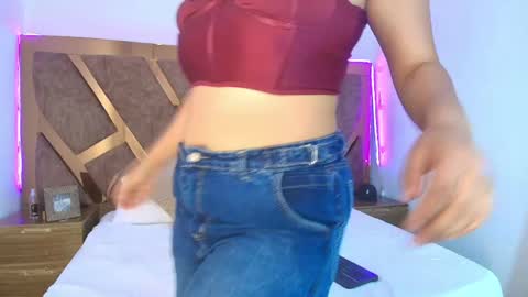 Bella Swwan  online show from April 12, 2:00 pm