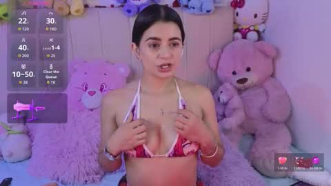 bella_thixx online show from March 17, 3:55 am