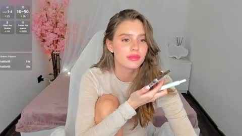  Bellas shedule GMT3 Wed - Sun 3  - 945  online show from December 6, 6:28 pm