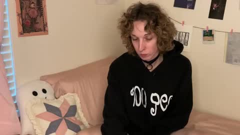 Snapshot of bellababy444 chatting on February 9, 10:00 pm bellababy444 online show from February 9, 10:00 pm