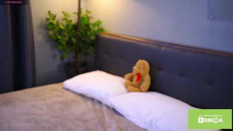 Snapshot of bellacle chatting on March 10, 10:26 am Bella I took a vacation and Ill be back on December 18th So dont lose me To keep in touch I have a TG - you can find below online show from March 10, 10:26 am