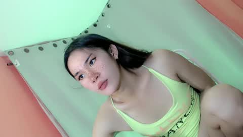 Snapshot of bellafucks1 chatting on January 28, 9:19 am Bella rowt online show from January 28, 9:19 am