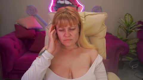 Bella online show from March 28, 3:28 am