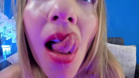 Bella Marie online show from July 11, 5:59 pm