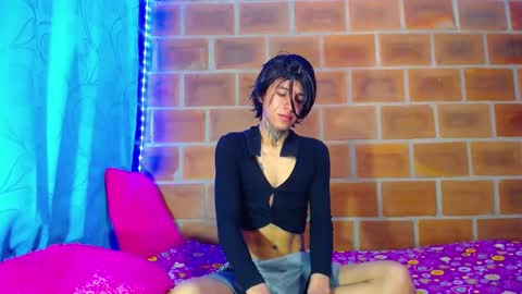 Snapshot of bellamy_094 chatting on November 3, 7:26 pm bellamy_094 online show from November 3, 7:26 pm