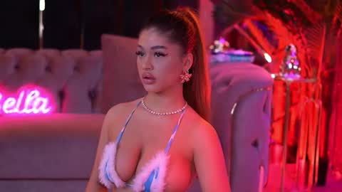 Bella online show from February 16, 6:37 pm