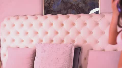 Bella online show from March 27, 7:02 pm