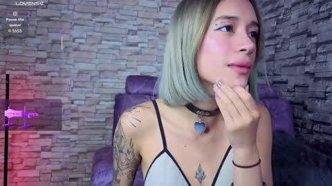   online show from January 7, 11:29 pm