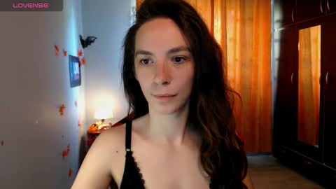 Snapshot of bellaqueen0701 chatting on October 10, 7:07 am bellaqueen0701 online show from October 10, 7:07 am