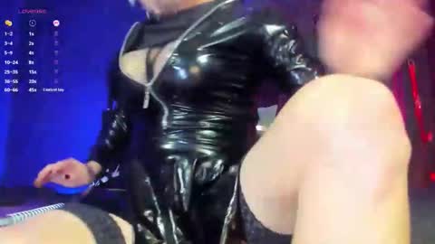 bellaqueen_sex online show from March 22, 6:11 pm