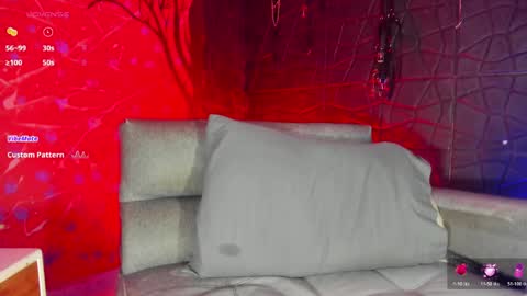 Snapshot of bellaqueen_sex chatting on June 4, 11:44 pm bellaqueen_sex online show from June 4, 11:44 pm