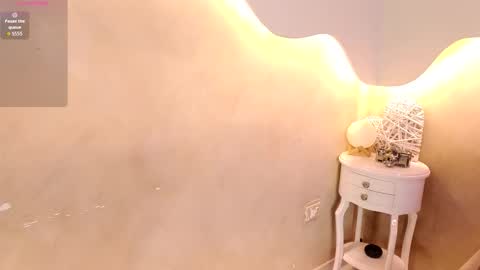 bellarooux online show from January 6, 11:58 am